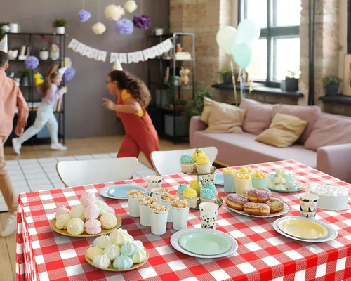 Miniatura 5 de Oudain 162 piezas de suministros de fiesta a cuadros para 20 invitados, 2 manteles a cuadros a cuadros, platos, vasos, servilletas, cuchillos