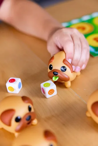 Miniatura 3 de ¡Lenguas fuera! El juego preescolar y para niños blandito, exprimible - Divertido juego educativo de memoria y coordinación para perritos por Blue