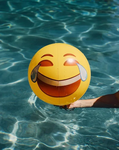 Miniatura 3 de Coconut Float Emoji - Pelotas de playa inflables de 18 pulgadas, ideales para fiestas de verano y eventos de natación