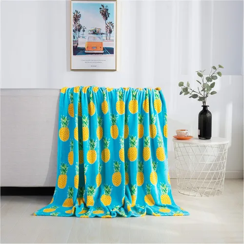 Miniatura 6 de Elegant Comfort Velvet Touch Ultra Lujosa Manta/Frazada de Vellón con Estampado Navideño de Vacaciones - 50 x 60 pulgadas, (Flor de Pascua), 50 x 60