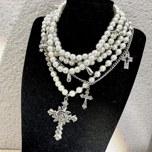 Miniatura 3 de Collar de perlas en capas con cruz gótica, collar apilado de perlas para mujer