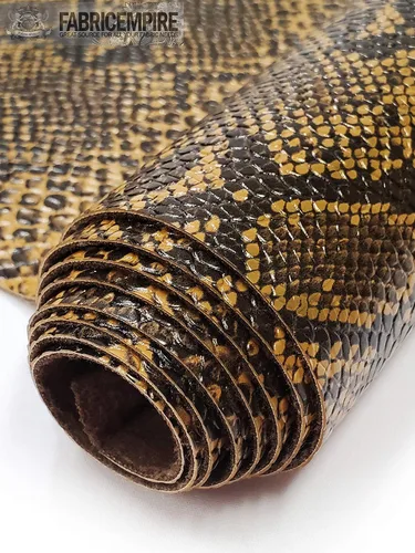 Miniatura 3 de Fabric Empire Tela de Vinilo con Textura en Relieve Serpiente de Cascabel Cuero Sintético Falso / 54" de Ancho / Vendido por Yarda (Rojo Rubí)