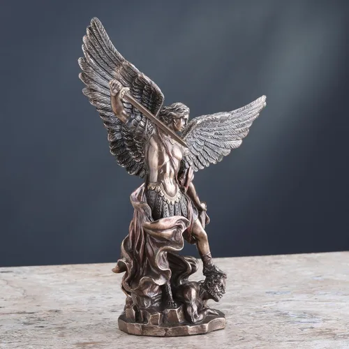 Miniatura 4 de Unicorn Studios San Miguel de pie sobre el demonio con espada escultura religiosa 7 7/8 pulgadas de alto