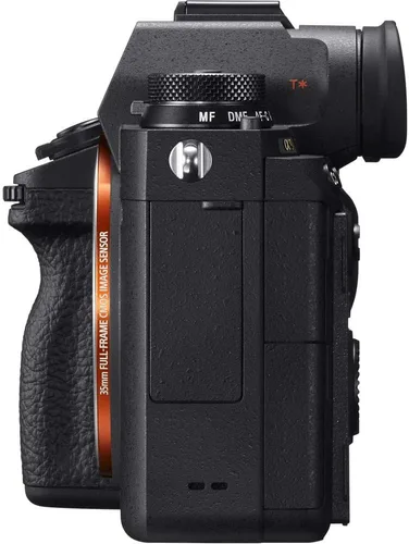 Miniatura 5 de Sony Cuerpo de cámara digital Alpha a9 sin espejo solo ILCE9/B, lente Sony FE de 0.945-2.756 in, tarjeta de memoria de 64 GB, 2 baterías NP-FZ-100