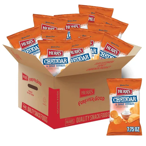 Miniatura 6 de Herr's Papas fritas cheddar y crema agria, 2.75 onzas (paquete de 24 bolsas) - Papas fritas saladas con sabor cheddar y cremoso - Ideal