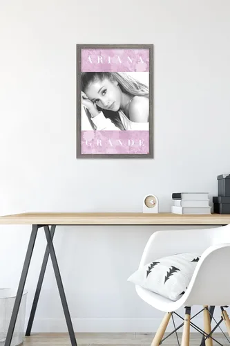 Miniatura 6 de Trends International Ariana Grande - Póster de pared floral, 14.725 x 22.375 pulgadas, versión enmarcada de madera de granero