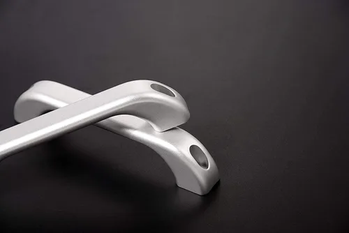 Miniatura 6 de Manija de agarre de puerta interior Aleación de aluminio para Land Rover Defender 90 110 Interior A-Pillar Handle Car Accesorios (Plata)
