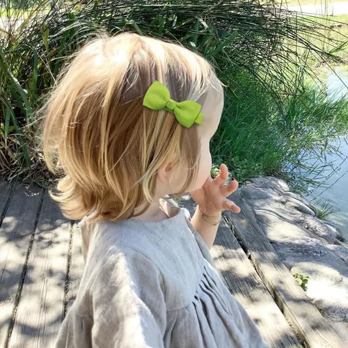 Miniatura 6 de CÉLLOT Pinzas para el pelo para bebés y niñas, 25 unidades, totalmente forradas, lazos para el pelo de 2 pulgadas, pinzas de cocodrilo para bebés