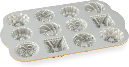 Miniatura 6 de Nordic Ware Charms Cast Bundt Pan, 1.2 Capacidad de la taza, Oro