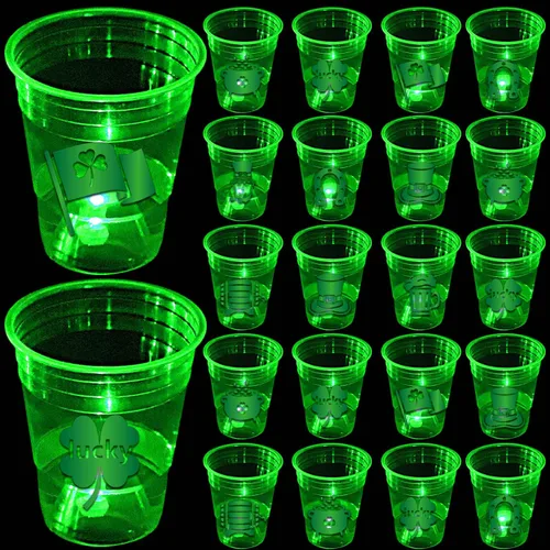 Miniatura 8 de mishunyus 24 tazas brillantes del día de San Patricio, tazas de fiesta de trébol con luces LED, vasos de plástico de 16 onzas para decoración