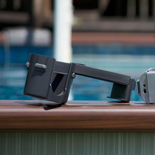 Miniatura 3 de Paquete de 2 portavasos junto a la piscina para piscinas cuadradas sobre el suelo, ajuste ajustable para bordes anchos, agarres de silicona Gris