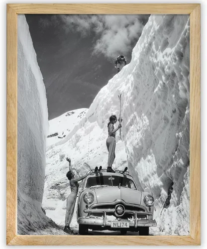 Foto vintage de Snow Canyon – Póster enmarcado de 11 x 14 pulgadas para mujer y coche clásico en escena de esquí, arte de pared retro en blanco y