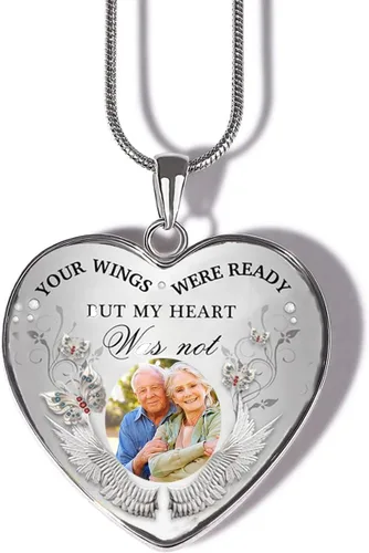 Drawelry Collar conmemorativo personalizado con foto, dije personalizado con foto y alas de ángel, cadena de plata de ley con placa para mujeres y