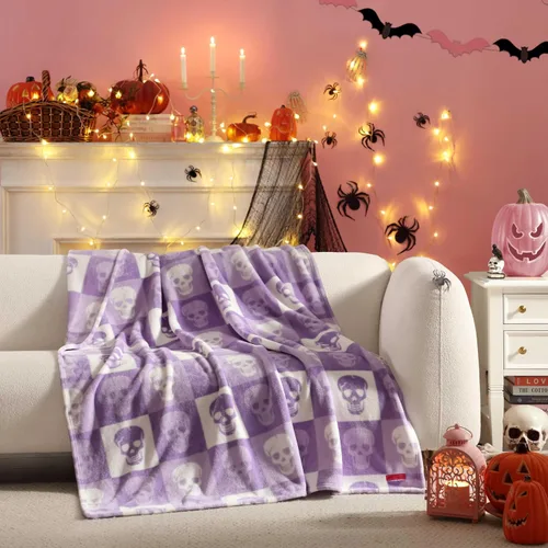 Miniatura 33 de Betsey Johnson - Manta para sofá o cama, manta súper suave y extragrande de aspecto audazmente mullido (corazón punteado rosa, 50" x 70")
