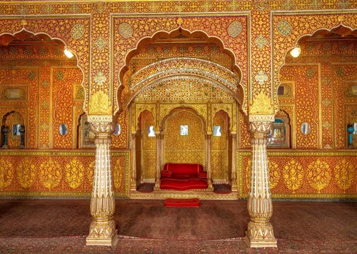 BELECO Telón de fondo de tela de 5 x 3 pies del palacio real indio, sala de audiencia privada en el trono de Anup Mahal y Maharaja con tallas