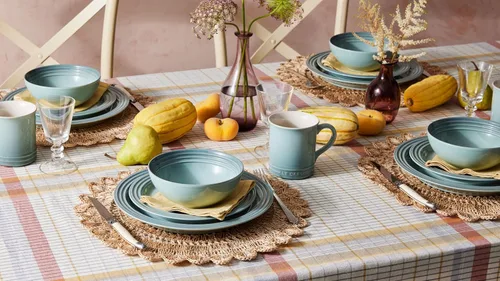 Miniatura 8 de Le Creuset Juego de vajilla de gres, 16 piezas, Cerise