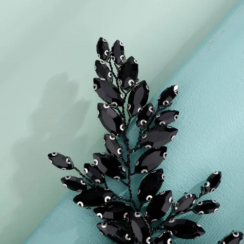 Miniatura 4 de Kercisbeauty Diadema de cristal negro para bodas, novias, mujeres, fiesta de Halloween, joyería para el cabello hecha a mano (negro)