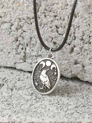 Miniatura 7 de HAQUIL Raven Necklace, Wiccan Raven Triple Moon Goddess Charm Pendant, Raven Jewelry Gift for Men and Women