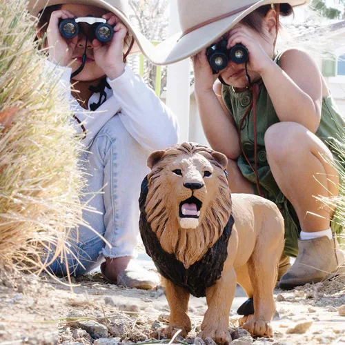 Miniatura 2 de Safari Ltd. Figura de león – Figura detallada de plástico de 9.5 pulgadas – Divertido juguete educativo para niños, niñas y niños a partir de 1 año