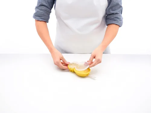 Miniatura 5 de Lekue Molde para helado de piña (1 unidad), amarillo
