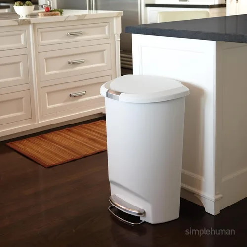 Miniatura 2 de simplehuman Basurero semicircular de 50 litros con tapa de cierre suave para cocina, manos libres, color blanco