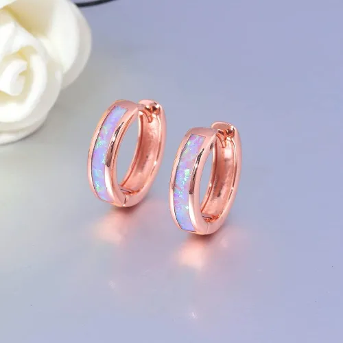 Miniatura 106 de CiNily Aretes Huggie de ópalo con bisagras, chapados en oro, hipoalergénicos, pequeños aretes de aro para mujeres, adolescentes, niñas, hombres