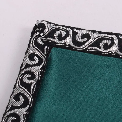 Miniatura 6 de BLESSUME Mantel de tarot de altar adivinación Wicca terciopelo cuadrado con bolsa de tarot (verde)