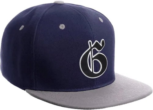 Miniatura 1580 de Daxton Gorra clásica con visera de billete plano con letras del alfabeto inglés antiguo de la A a la Z