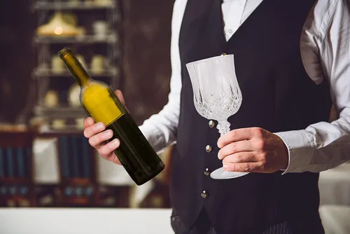 Miniatura 5 de PARTY BARGAINS Copas de vino de plástico duro transparente irrompible con tallo, 8 onzas, 8 unidades, para bodas, fiestas en la piscina, eventos al