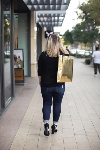 Miniatura 3 de Funiverse Paquete de 24 bolsas de compras grandes de oro metálico o bolsas de regalo