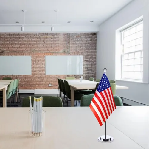 Miniatura 5 de Bandera de mesa de Estados Unidos con base de soporte de acero inoxidable de 11.8 in, banderas de escritorio de Estados Unidos, oficina, hogar, bar