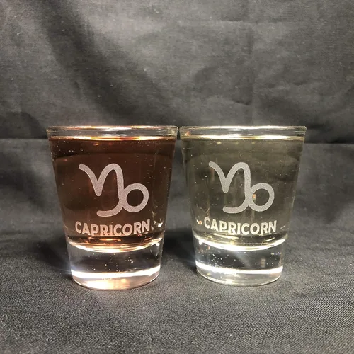 Miniatura 3 de Juego de 2 vasos de chupito de signos del zodiaco Aries Leo Cáncer Piscis Escorpio Tauro Sagitario Géminis Virgo Libra Capricornio Acuario (AQUARIUS)