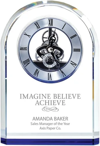 Baudville Reloj de esqueleto arqueado con acento azul, grabado personalizado de hasta tres líneas y selección de versos preescritos Arqueado azul