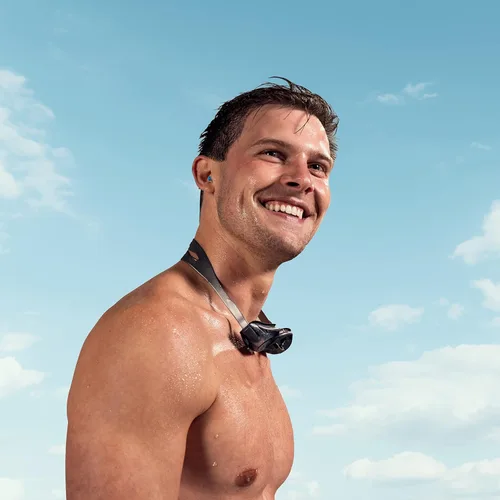 Miniatura 4 de Alpine SwimSafe - Tapones para los oídos para adultos, protección contra el agua, cómodos tapones impermeables con filtro, hipoalergénicos