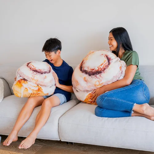 Miniatura 4 de Much Comfort Cojín Decorativo 3D de 22 pulgadas en Forma de Rollo de Canela Pegajoso - Hecho con Tela Súper Suave y Ultra Premium - Lindo, Cómodo