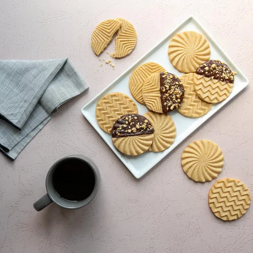 Miniatura 5 de Nordic Ware – Sellos de galletas fundidos geométricos