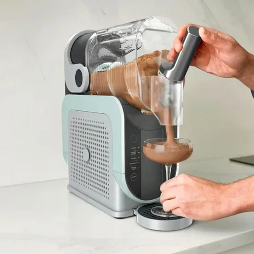 Miniatura 4 de SLUSHi con tecnología RapidChill, fabricante profesional de bebidas congeladas con jarra de 96 onzas, 5 programas Auto-iQ y boquilla