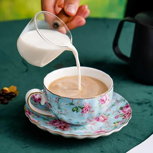 Miniatura 7 de Agyiuns Taza de té y platillos, tazas de té floral de 6.4 onzas con borde dorado, taza de té de porcelana, tazas de café capuchino espresso con Azul