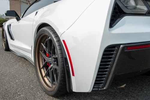 Miniatura 10 de Reemplazo para todos los modelos Chevrolet Corvette C7 2014-2019 GM Factory XL - Par de protectores contra salpicaduras laterales traseros