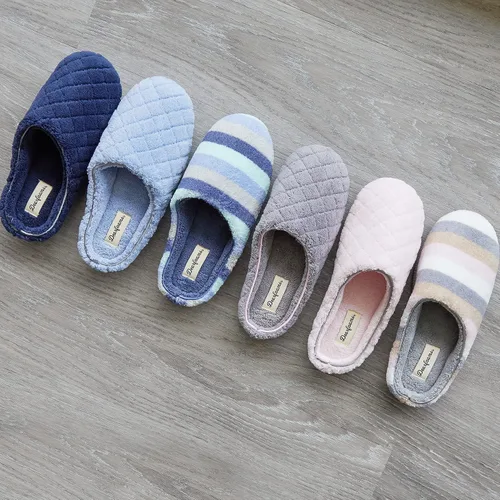 Miniatura 2 de Dearfoams - Pantuflas informales de felpa acolchada Leslie para mujeres - Azul