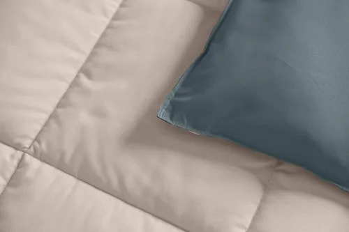 Miniatura 3 de Royal Hotel Bedding Edredón alternativo suave y afelpado, reversible con relleno de edredón de 2 colores, relleno de edredón hipoalergénico de felpa