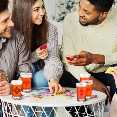 Miniatura 7 de Chuangdi 24 vasos de chupito de casino para decoración de fiesta, 1.2 onzas de acrílico de póquer, divertidos vasos para fiestas temáticas de casino