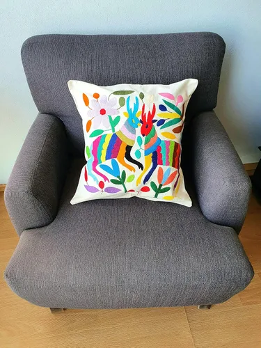 Miniatura 4 de ALKIMIA INC Funda de almohada mexicana hecha a mano con bordado auténtico Otomi Tenango