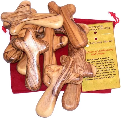 Miniatura 8 de Holy Land Market cruz de mano de madera de olivo con bolsa de regalo de terciopelo, de Belén, Madera, 4 pulgadas
