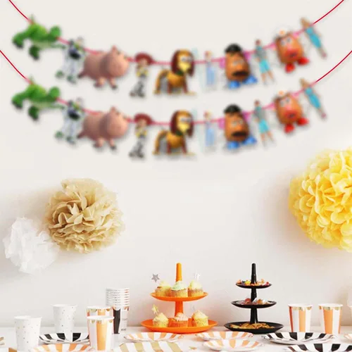 Miniatura 5 de Guirnalda decorativa de juguete para fiesta de cumpleaños, pancarta colgante inspirada en dibujos animados con tema de vaquero y héroe espacial