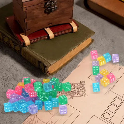 Miniatura 5 de Juego de 100 dados pequeños de 0.197 in con 1 bolsa de terciopelo, juego de dados de 6 caras para fiestas nocturnas de casino y aprendizaje temprano