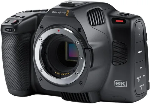Miniatura 5 de Blackmagic Design Pocket Cinema Camera 6K G2 (CINECAMPOCHDEF6K2) Paquete de energía: incluye dos (2) baterías NP-F570 adicionales, cargador