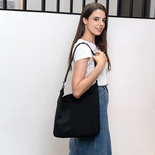 Miniatura 2 de Bolso bandolera de lona de gran tamaño en blanco para mujer