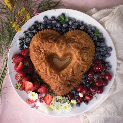 Miniatura 3 de Nordic Ware Wildflower Heart Bundt, 6 tazas, caramelo