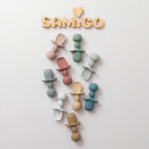 Miniatura 7 de SAMiGO Utensilios de silicona para bebés – Cucharas de autoalimentación y pequeña taza de entrenamiento – Suministros de destete LED para bebés